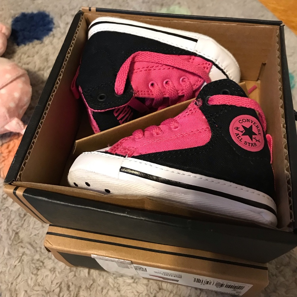 Converse baby shoes